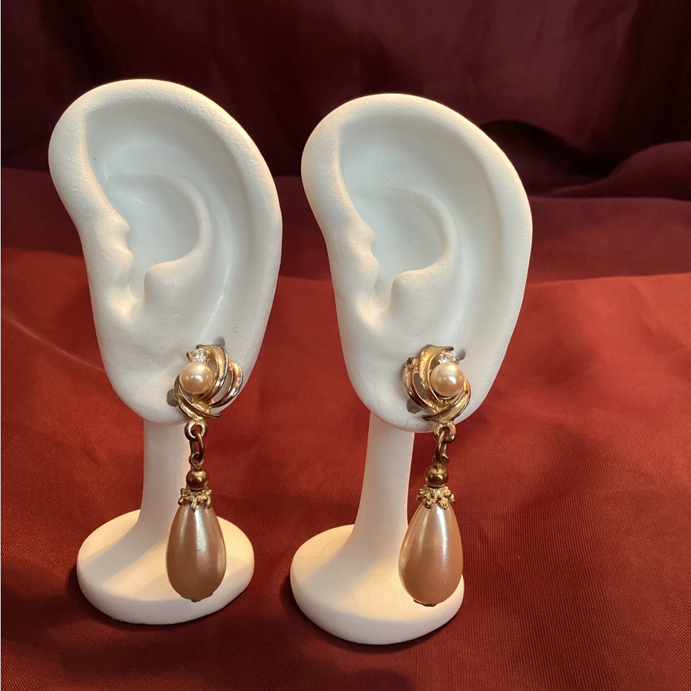 Vintage Pearl Dangle Earrings